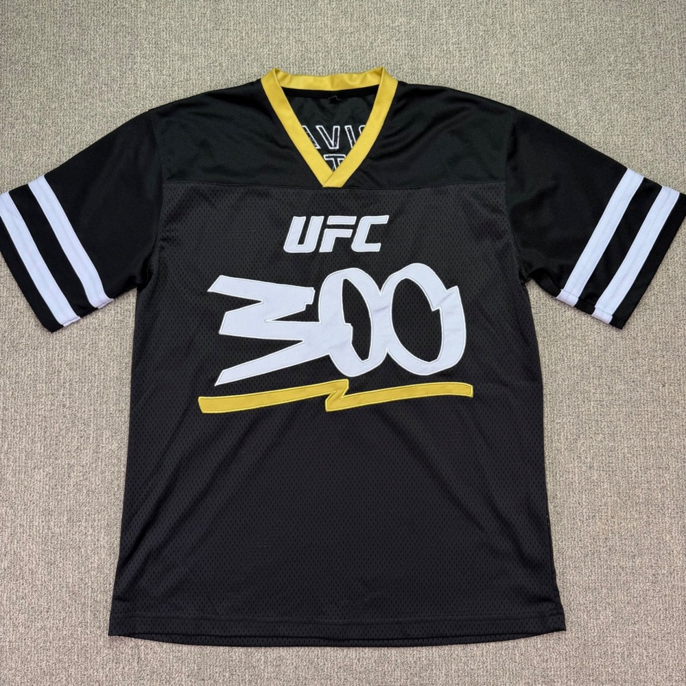 UFC 300 Unrivaled Greatness Jersey Mens Medium Black Gold Mesh MMA Shirt